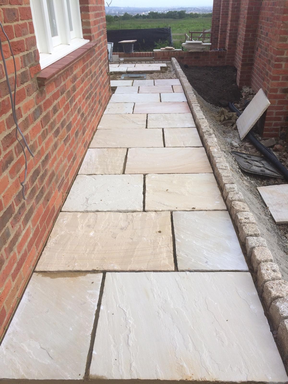 patio, paving and garden landscaping completed by DBD Builders Ltd in Buckinghamshire