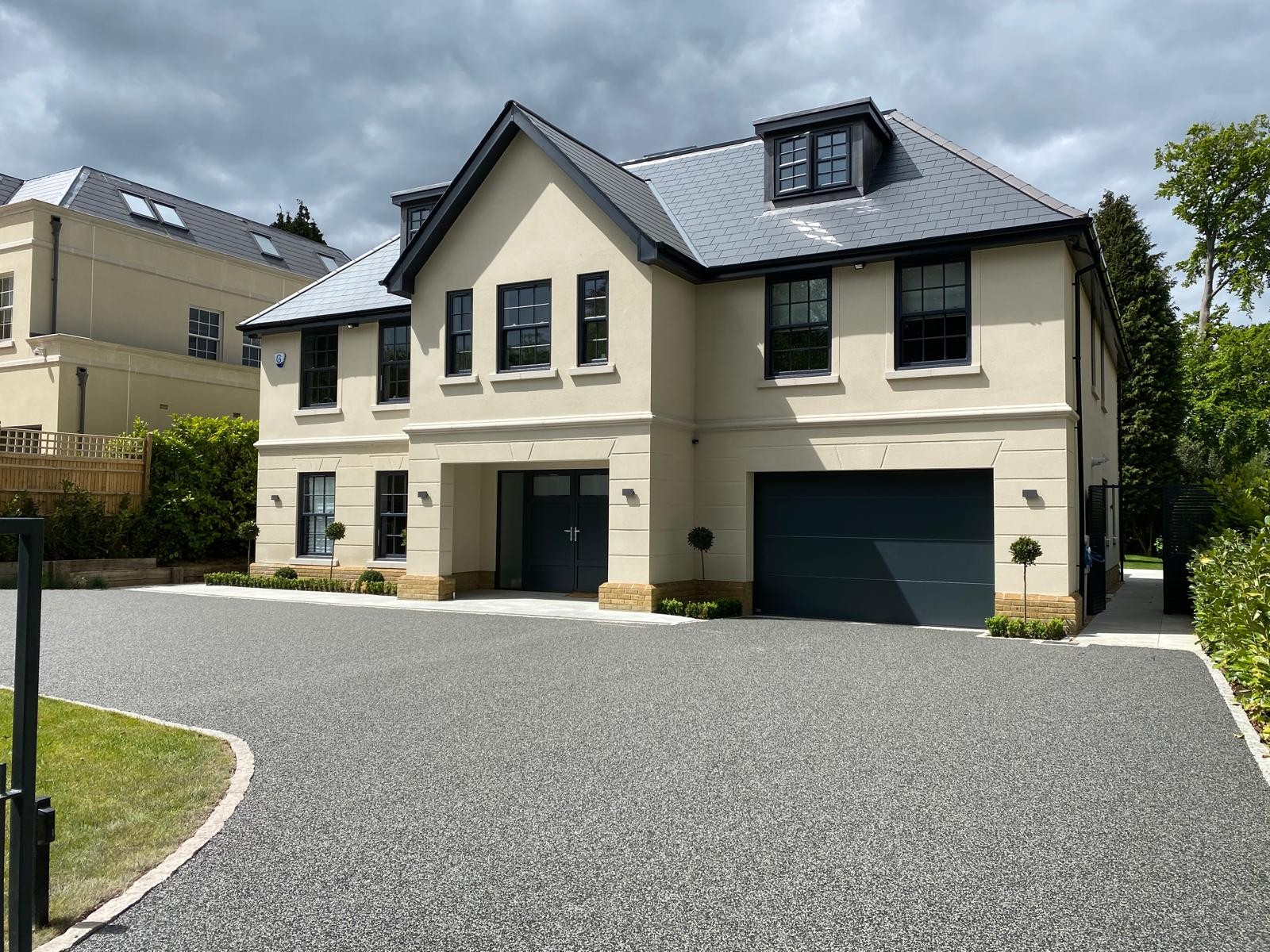 resin bound driveway completed by DBD Builders Ltd in Buckinghamshire