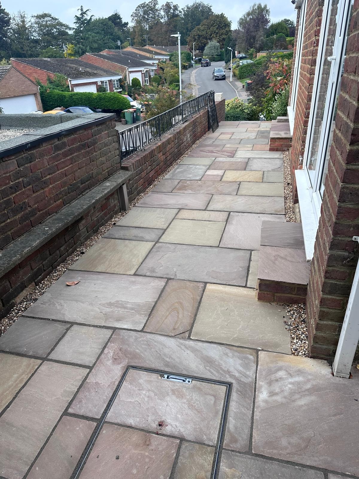 patio, paving and garden landscaping completed by DBD Builders Ltd in Buckinghamshire
